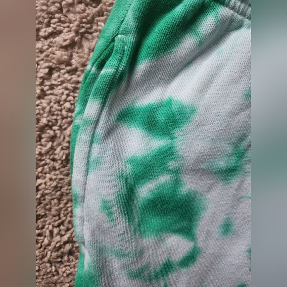 Kelly Green Sweatpants - Picture 2 of 3